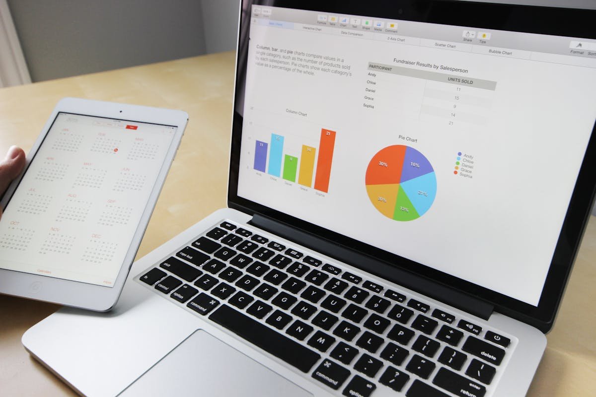 Local Internet Marketing vs. Local Internet Advertising: What's the Difference? 2 marketing