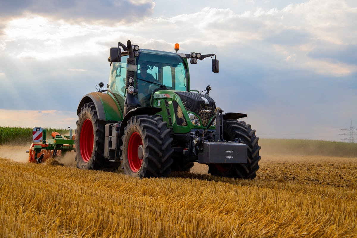 Agricultural Innovations: Feeding the World Sustainably 3 farming